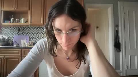 Sadie online show from April 22, 3:41 pm