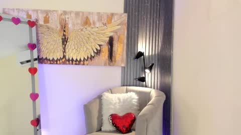 Alejandra online show from February 12, 7:45 pm