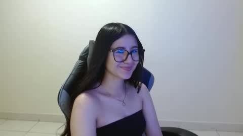 Sahaliefox  online show from January 17, 7:22 pm