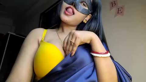 Queen Archana online show from February 5, 7:53 pm