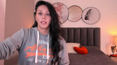 Sahara Garcia online show from April 22, 10:50 pm