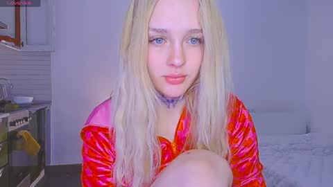 Sofia online show from April 18, 2:13 am