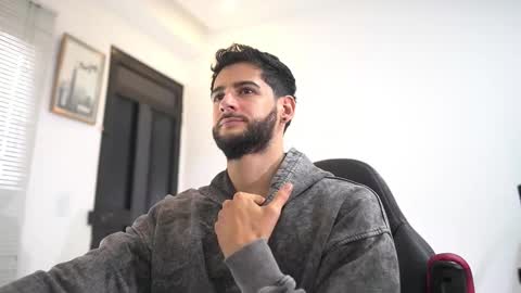 saimon  online show from December 5, 6:16 pm