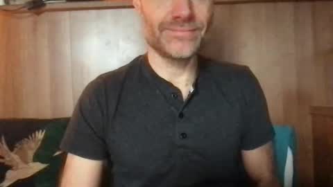 saint009 online show from January 31, 9:48 am