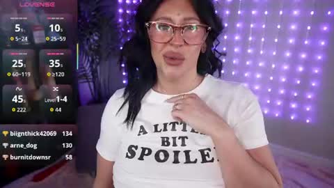 saintjade online show from July 9, 3:32 am