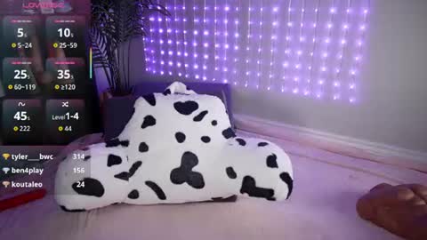saintjade online show from July 18, 3:41 am