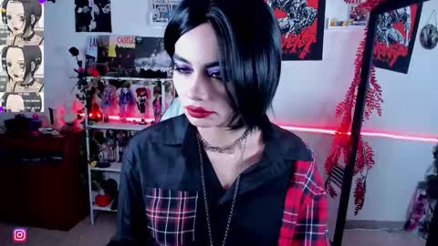    online show from September 28, 12:03 pm