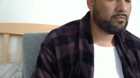 sal cumplaciente online show from April 10, 6:01 pm