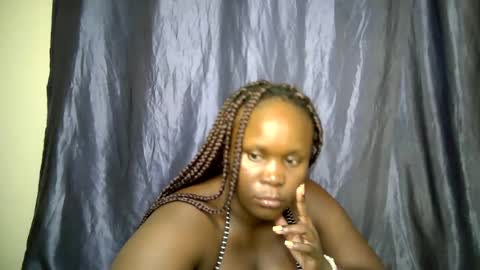 sally_bee1 online show from July 27, 7:49 am