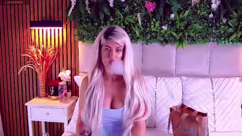 SalmaRoze online show from June 4, 2:39 am