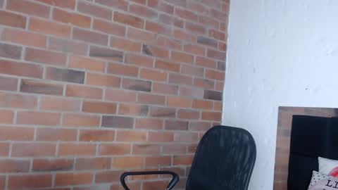   online show from February 4, 11:16 pm