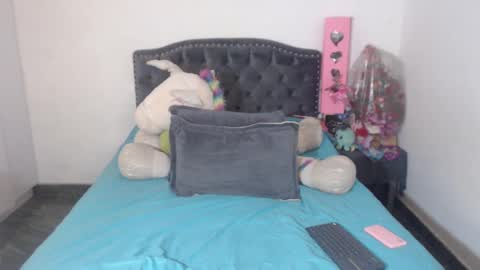 yenny online show from October 5, 3:26 am