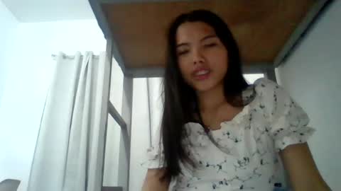 Marah online show from June 23, 5:41 pm
