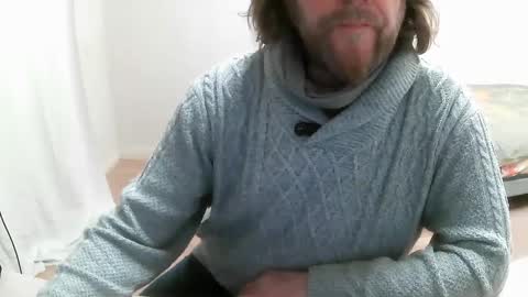 Saltimbanquier  Salt  ou  Banquier  online show from February 18, 9:54 am