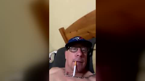 saltydoggy6969 online show from June 23, 7:05 am