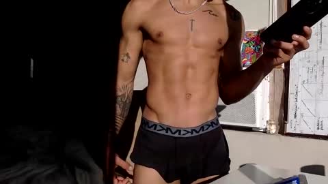 sam9826wh online show from December 1, 4:32 pm