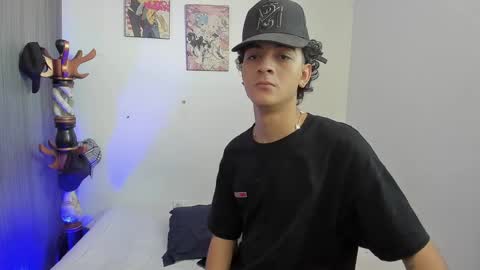 sam__cute online show from January 10, 8:26 pm