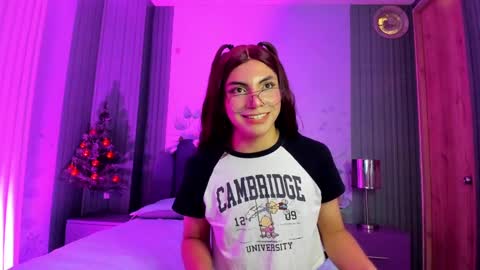 sam_naughty18 online show from December 10, 4:27 pm