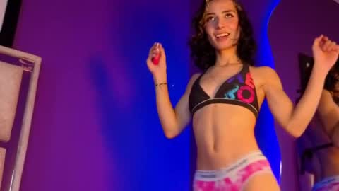 samantaa_liov online show from May 21, 8:15 pm