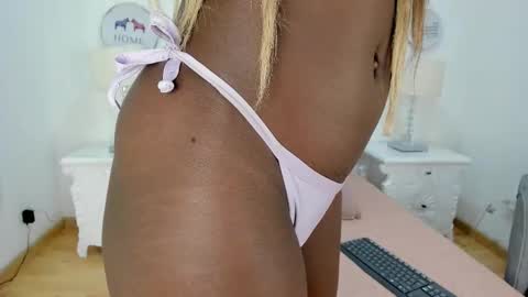 Samanta online show from September 18, 8:46 pm