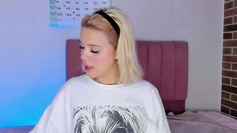 samantha_browwnn online show from February 20, 1:46 pm