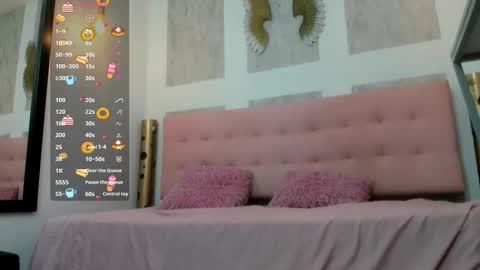    online show from December 14, 10:32 am