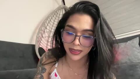 Samantha Bernardo online show from June 7, 4:06 am