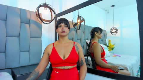 samanthaciro online show from April 12, 1:04 pm