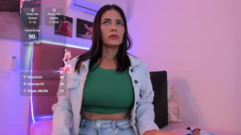 Samantha Claus online show from April 11, 7:45 am