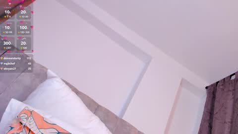 V A  N E S S A  online show from February 6, 11:26 pm