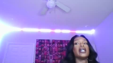 Snapshot of samanthaporsha chatting on March 10, 12:50 am samanthaporsha online show from March 10, 12:50 am