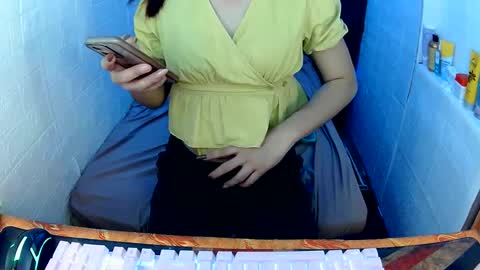 samantha riches dm me if u need me online show from December 25, 9:34 am