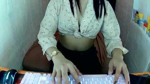 samantha riches dm me if u need me online show from December 25, 5:26 am