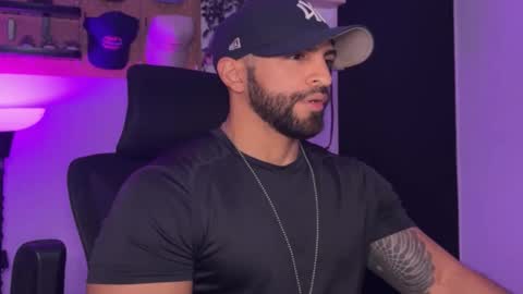 Sam Dornan online show from April 18, 6:04 am