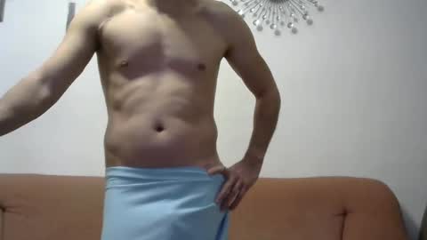 Snapshot of samegoo chatting on February 14, 9:10 pm Arturo online show from February 14, 9:10 pm