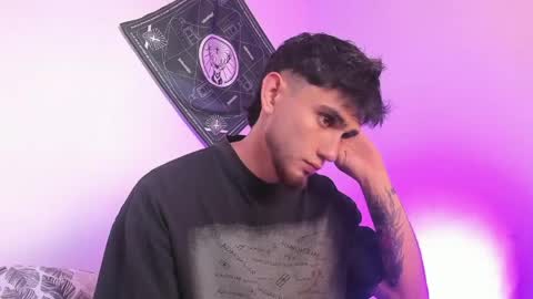 samevansx online show from April 24, 7:49 pm