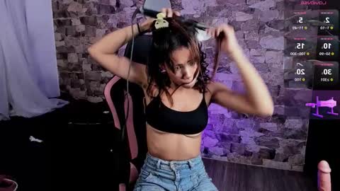 samiacooper25 online show from February 26, 1:42 am