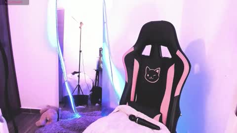 samiacooper25 online show from October 26, 9:10 am