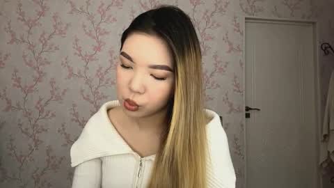 Elina online show from March 3, 8:54 am