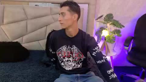 Sammy and Ithan online show from June 25, 6:35 pm