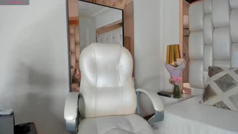 Sammy online show from November 18, 6:22 pm