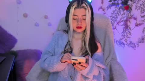 Snapshot of sammysammy_ chatting on February 2, 3:43 am   online show from February 2, 3:43 am