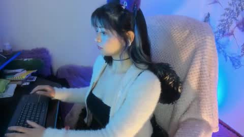 Snapshot of sammysammy_ chatting on October 12, 7:34 am   online show from October 12, 7:34 am