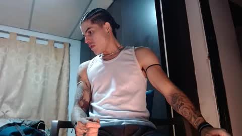 sammy model independiente online show from March 24, 10:32 am