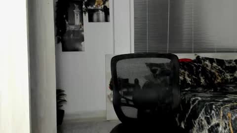 samuel2rd online show from April 21, 3:35 am