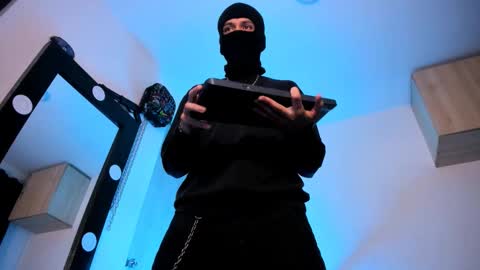   online show from September 22, 12:26 am