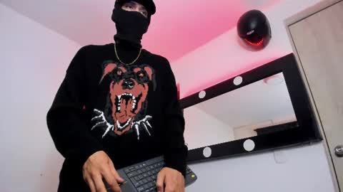   online show from June 18, 9:14 am