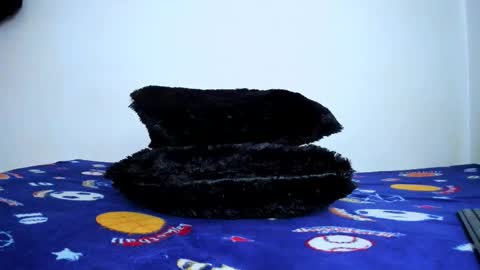   online show from October 31, 7:14 pm