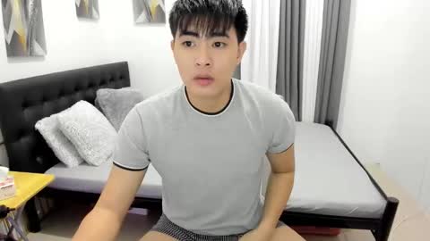 Sam online show from November 18, 5:32 am