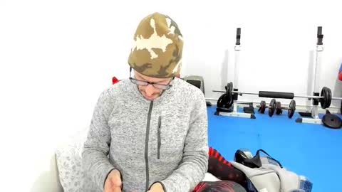 samuraijiu online show from December 18, 11:33 pm